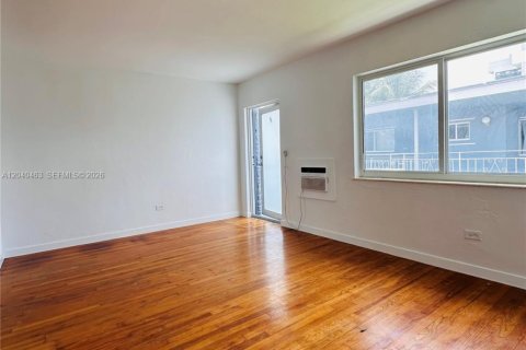 Apartment in Miami Beach, Florida 1 bedroom, 76.64 sq.m. № 2087096 - photo 4