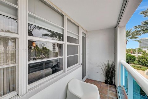 Condominio en venta en Miami Beach, Florida, 1 dormitorio, 84.54 m2 № 1812292 - foto 27