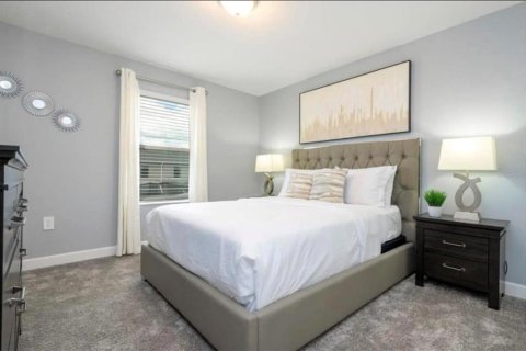 Touwnhouse à vendre à Kissimmee, Floride: 4 chambres, 176.7 m2 № 2148235 - photo 11