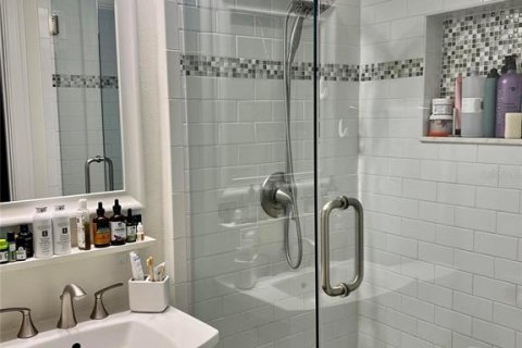 Villa ou maison à louer à Tampa, Floride: 4 chambres, 146.41 m2 № 2115002 - photo 14