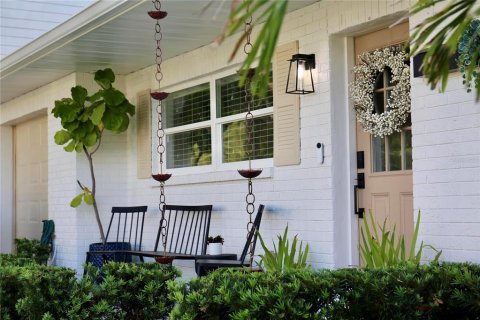 Villa ou maison à Tampa, Floride 4 chambres, 146.41 m2 № 2115002