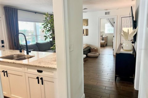 Villa ou maison à louer à Tampa, Floride: 4 chambres, 146.41 m2 № 2115002 - photo 15