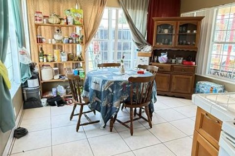 Casa en venta en Deltona, Florida, 2 dormitorios, 64.1 m2 № 1805159 - foto 11