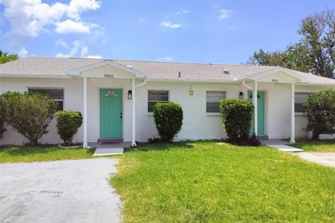 Apartamento en alquiler en Port Richey, Florida, 3 dormitorios, 117.99 m2 № 1893636 - foto 1