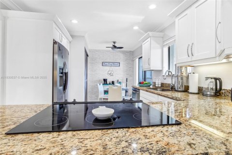 Condo in Weston, Florida, 3 bedrooms  № 1830296 - photo 26
