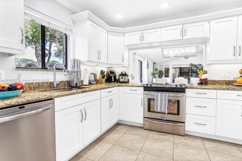 Condo in Weston, Florida, 3 bedrooms  № 1830296 - photo 30