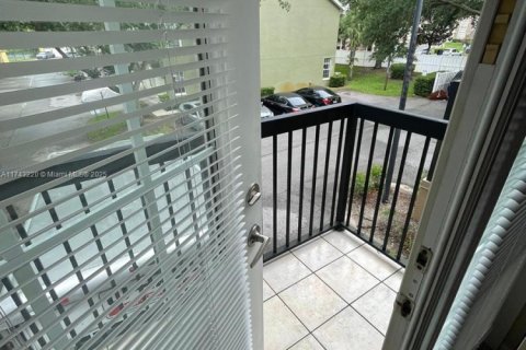 Touwnhouse à vendre à Orlando, Floride: 2 chambres № 1963345 - photo 4