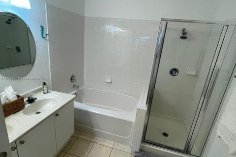 Touwnhouse à vendre à Orlando, Floride: 2 chambres № 1963345 - photo 7