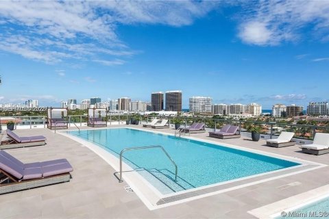 Купить кондоминиум в Бей-Харбор-Айлендс, Флорида 2 спальни, 124.12м2, № 2054917 - фото 16