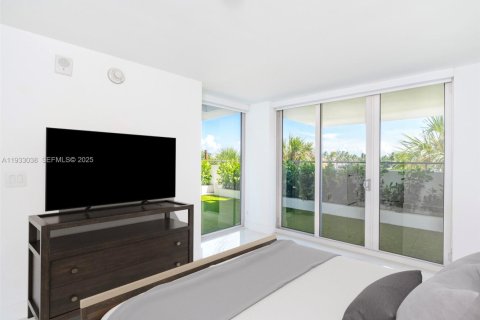 Купить кондоминиум в Бей-Харбор-Айлендс, Флорида 2 спальни, 124.12м2, № 2054917 - фото 10