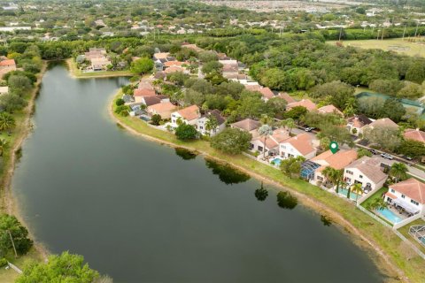 Купить виллу или дом в Паркленд, Флорида 3 комнаты, 215.16м2, № 2078216 - фото 6