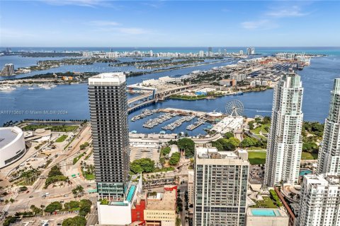 Купить кондоминиум в Майами, Флорида 1 спальня, 39.95м2, № 1984876 - фото 2