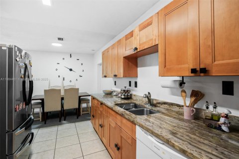 Casa en venta en Margate, Florida, 3 dormitorios, 121.79 m2 № 2015321 - foto 3