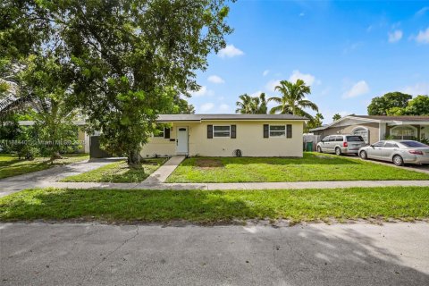 Casa en venta en Margate, Florida, 3 dormitorios, 121.79 m2 № 2015321 - foto 18