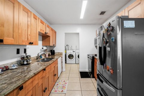 Casa en venta en Margate, Florida, 3 dormitorios, 121.79 m2 № 2015321 - foto 11