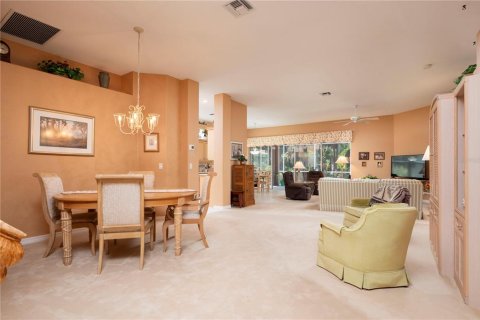House in Punta Gorda, Florida 3 bedrooms, 185.34 sq.m. № 1561950 - photo 4
