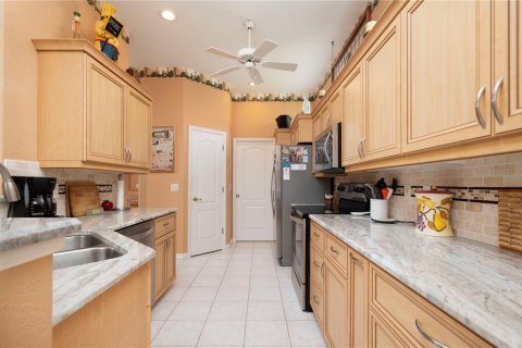 House in Punta Gorda, Florida 3 bedrooms, 185.34 sq.m. № 1561950 - photo 11
