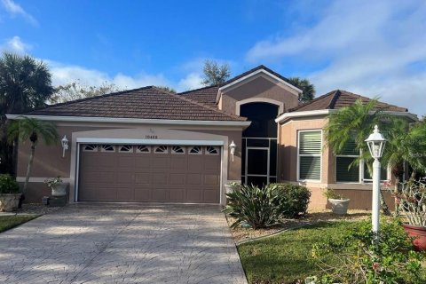 House in Punta Gorda, Florida 3 bedrooms, 185.34 sq.m. № 1561950 - photo 1