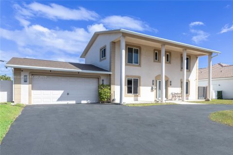 Casa en alquiler en Pompano Beach, Florida, 5 dormitorios, 219.44 m2 № 1943745 - foto 21