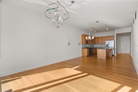 Condo in Orlando, Florida, 2 bedrooms № 2385810 - photo 18