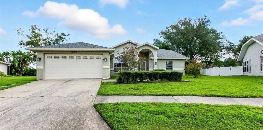 Casa en New Port Richey, Florida 3 dormitorios, 174.66 m2 № 1918822