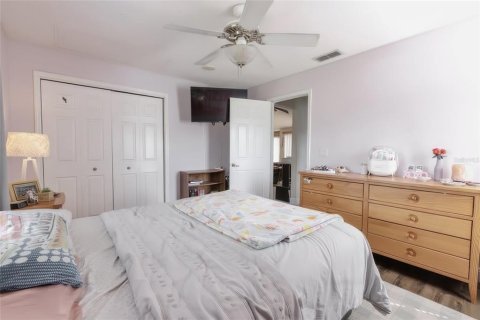 Casa en venta en New Port Richey, Florida, 3 dormitorios, 174.66 m2 № 1918822 - foto 7
