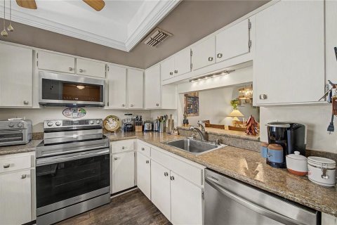 Condo in Clearwater, Florida, 2 bedrooms  № 2329876 - photo 6