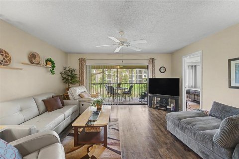 Condo in Clearwater, Florida, 2 bedrooms  № 2329876 - photo 13
