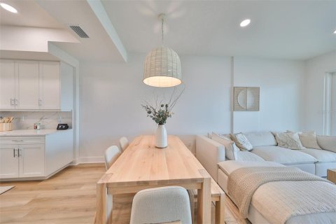 Condominio en alquiler en Madeira Beach, Florida, 3 dormitorios, 186.92 m2 № 1446005 - foto 15