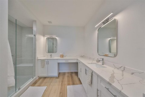 Condominio en alquiler en Madeira Beach, Florida, 3 dormitorios, 186.92 m2 № 1446005 - foto 19