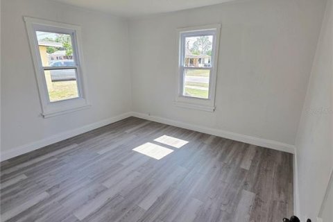Casa en venta en Winter Haven, Florida, 4 dormitorios, 85.66 m2 № 1678977 - foto 13
