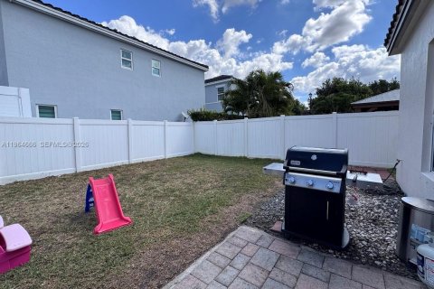 Casa en alquiler en Miami, Florida, 3 dormitorios, 199.18 m2 № 2026437 - foto 20