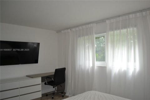 Снять в аренду кондоминиум в Майами, Флорида 1 спальня, 66.24м2, № 1989721 - фото 5