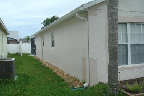 Casa en venta en Clermont, Florida, 5 dormitorios, 155.15 m2 № 2106890 - foto 4