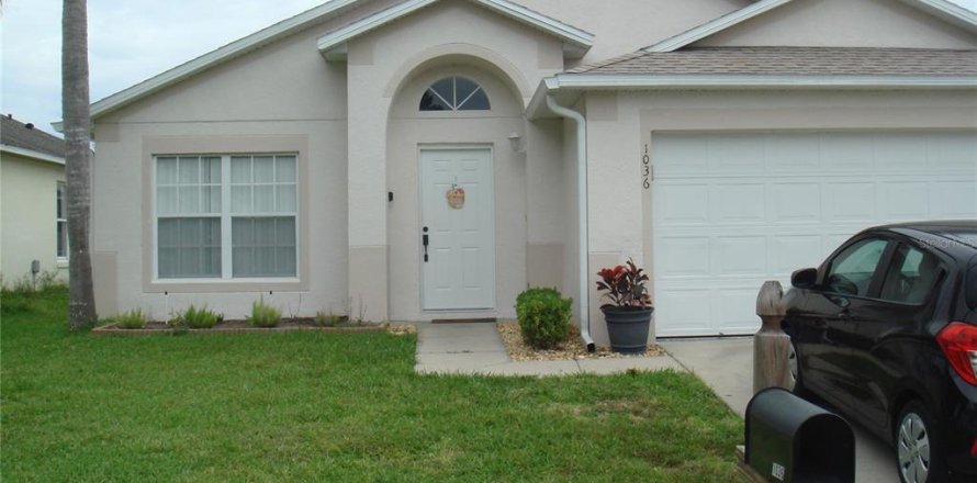 Casa en Clermont, Florida 5 dormitorios, 155.15 m2 № 2106890
