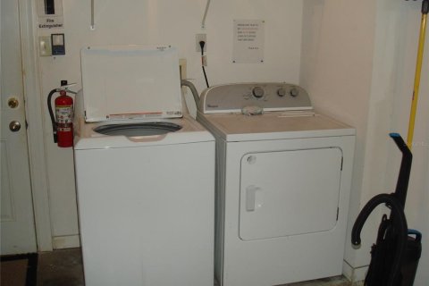 Casa en venta en Clermont, Florida, 5 dormitorios, 155.15 m2 № 2106890 - foto 11