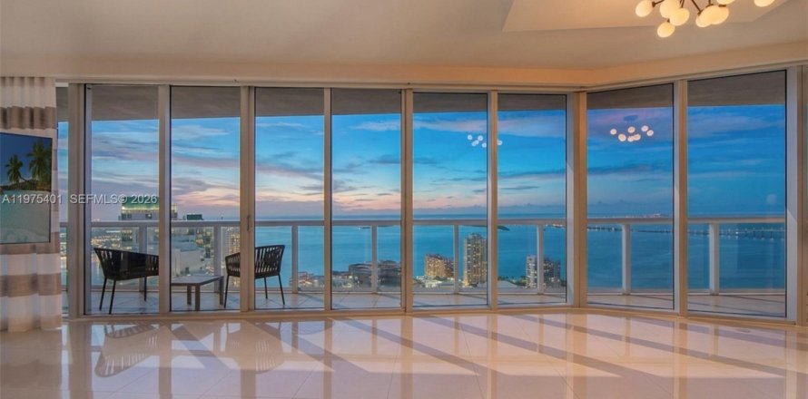 Condo à Miami, Floride, 3 chambres № 2091255
