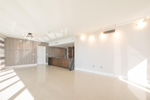 Copropriété à vendre à Miami, Floride: 3 chambres, 169.55 m2 № 2091255 - photo 11