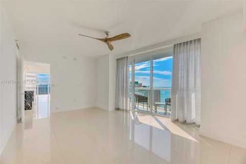 Copropriété à vendre à Miami, Floride: 3 chambres, 169.55 m2 № 2091255 - photo 18