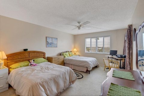 Condo in Clearwater, Florida, 2 bedrooms  № 1909811 - photo 19