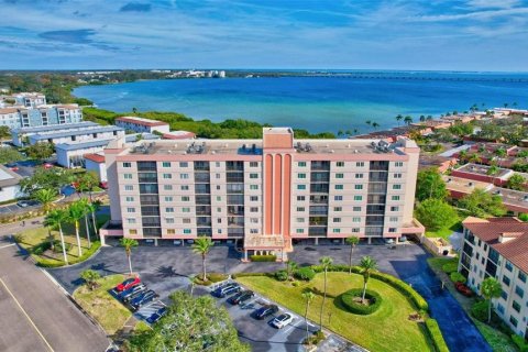 Condo in Clearwater, Florida, 2 bedrooms  № 1909811 - photo 2