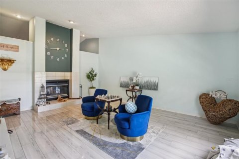 House in Tampa, Florida 3 bedrooms, 289.11 sq.m. № 1785438 - photo 16