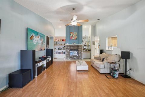 House in Tampa, Florida 3 bedrooms, 289.11 sq.m. № 1785438 - photo 7