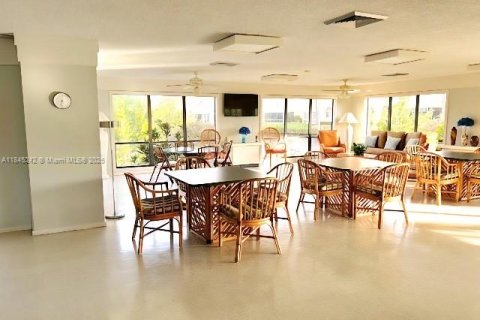 Condo in Dania Beach, Florida, 3 bedrooms  № 1842497 - photo 28