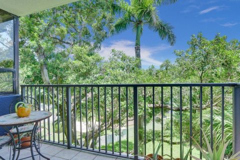 Condo in Dania Beach, Florida, 3 bedrooms  № 1842497 - photo 16