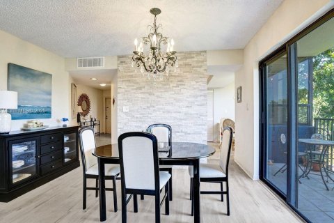 Condo in Dania Beach, Florida, 3 bedrooms  № 1842497 - photo 15