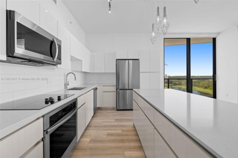 Снять в аренду квартиру в Халландейл-Бич, Флорида 2 спальни, 137.77м2, № 1975780 - фото 5