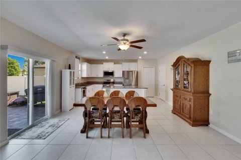 House in Riverview, Florida 4 bedrooms, 244.8 sq.m. № 1636819 - photo 11