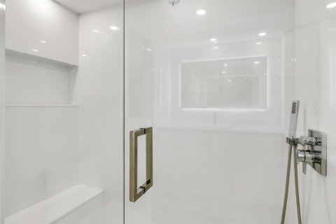Copropriété à vendre à Boca Raton, Floride: 2 chambres, 134.52 m2 № 2394758 - photo 23