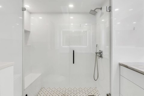 Copropriété à vendre à Boca Raton, Floride: 2 chambres, 134.52 m2 № 2394758 - photo 22